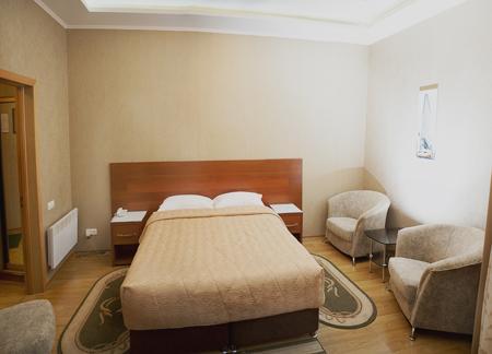 Bilyj Rojal Zaporizhia Exterior foto