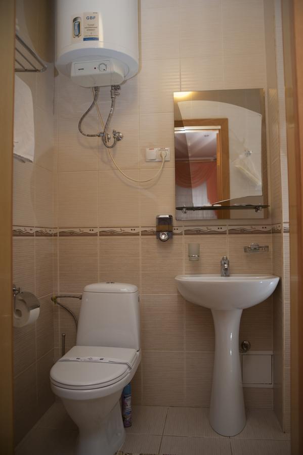Bilyj Rojal Zaporizhia Exterior foto